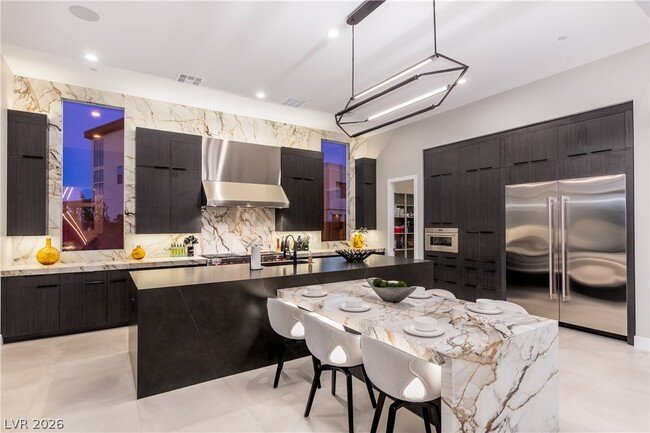 Building Photo - 5394 Succulent Rose Dr