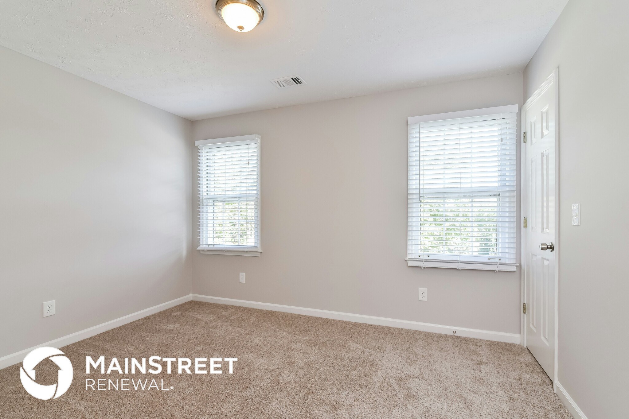 Building Photo - 2935 Emerson Lake Dr