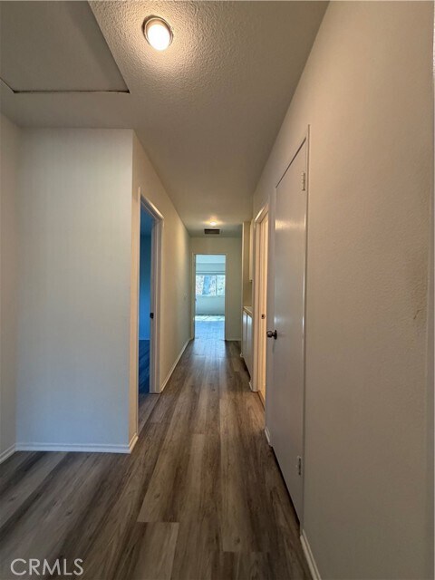 Building Photo - 2866 Treeview Pl