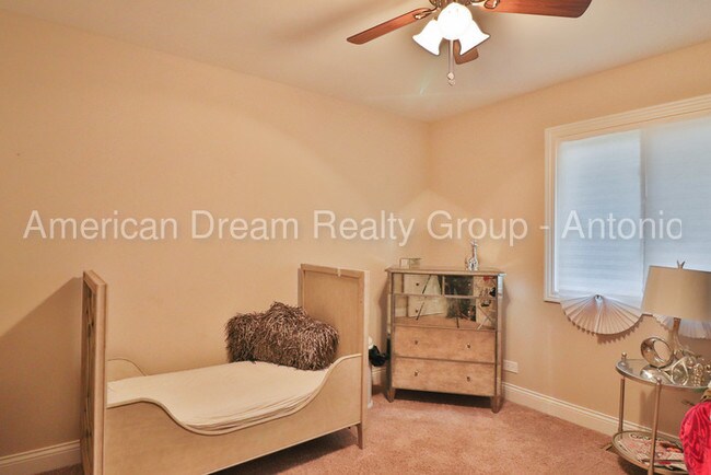 Building Photo - 28 Monterey Drive , Vernon Hills , IL , 60061