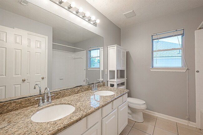 Building Photo - 13835 Desert Canyon Dr