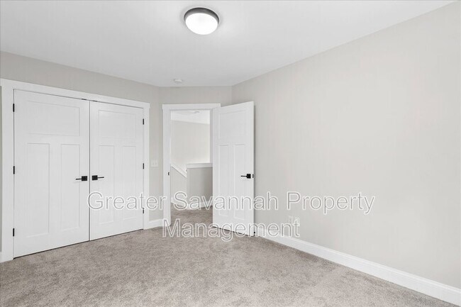 Building Photo - 45 Grove Park Dr