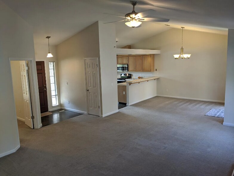 Building Photo - 2949 Paragon Way