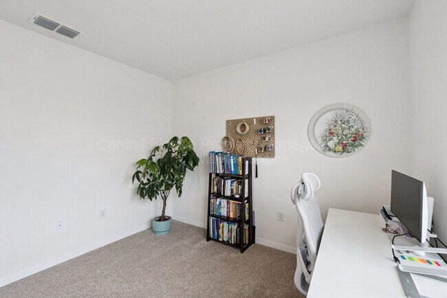 Building Photo - 5825 Arboretum St