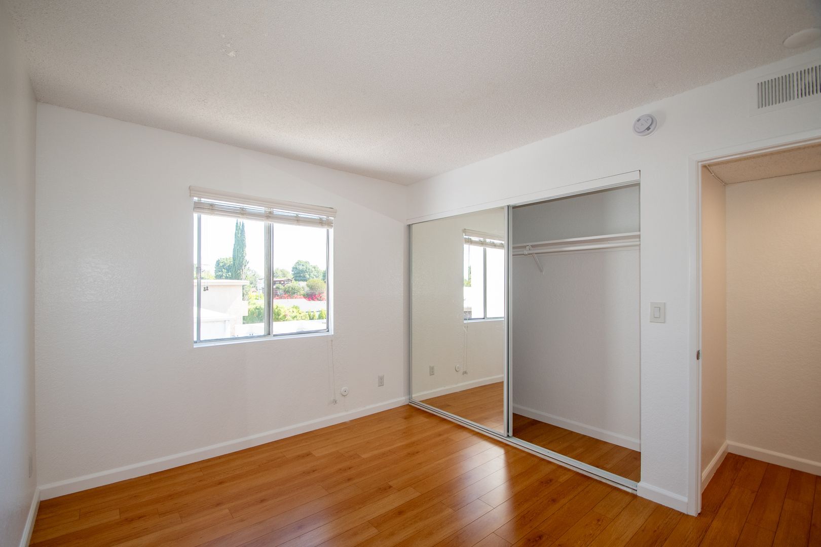 Building Photo - 4930 Whitsett Ave