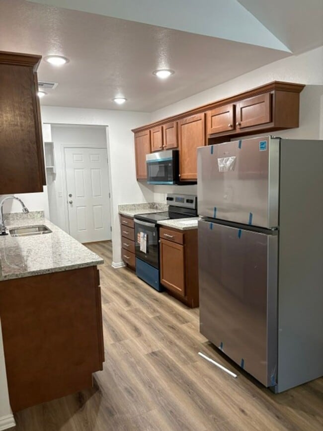Building Photo - New Construction 3 bedroom, 2 bath brick home.