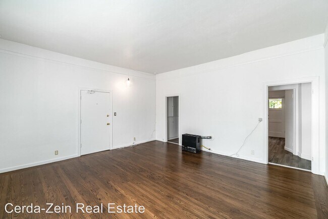 Building Photo - 1501 Grand St