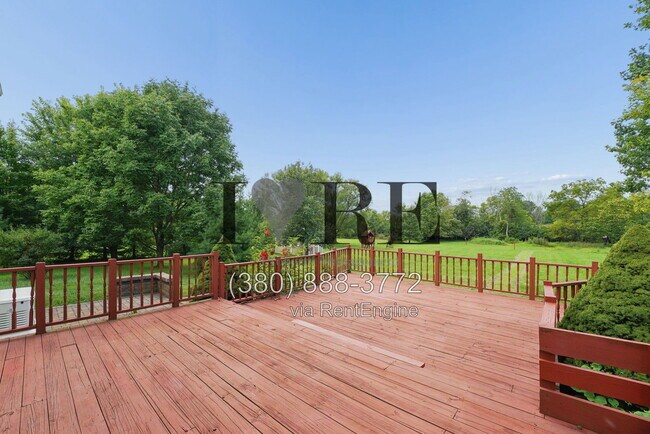 Building Photo - 8765 Hyland-Croy Rd