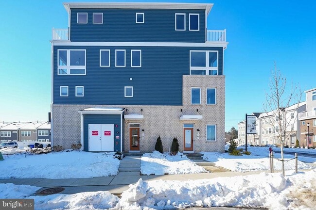 Building Photo - 710 Iron Frg Rd