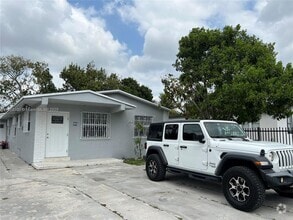 Building Photo - 3081 NW 94th St