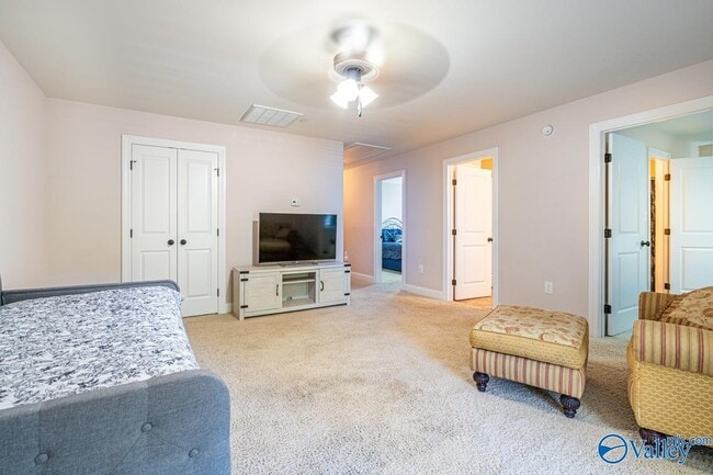 Building Photo - 111 Golden Rod Ln