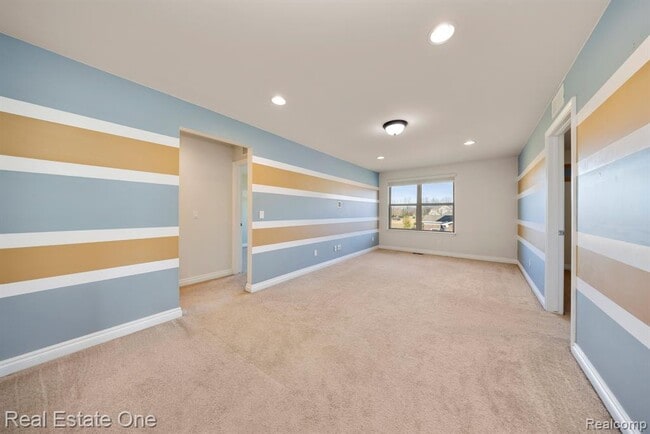 Building Photo - 101 Oakland Crest Dr