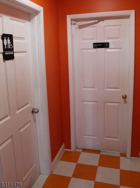 Building Photo - 396 S Main St