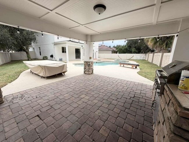 Building Photo - 11737 Verrazano Dr