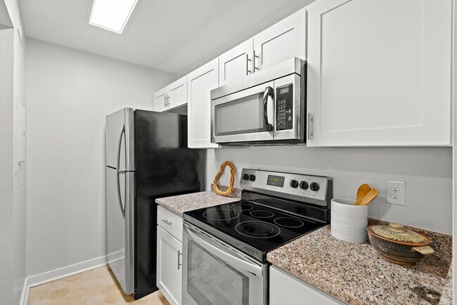 Building Photo - Adorable Upgraded Condo Available Soon!