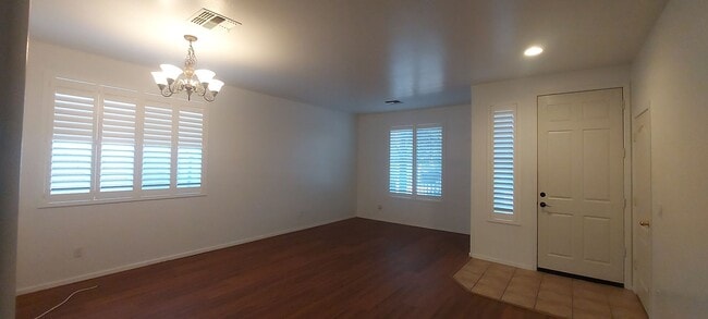 Building Photo - 4 bed 2 bath home near Higley & Riggs Rd.
