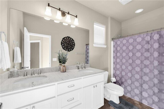 Building Photo - 442 SW Glover St