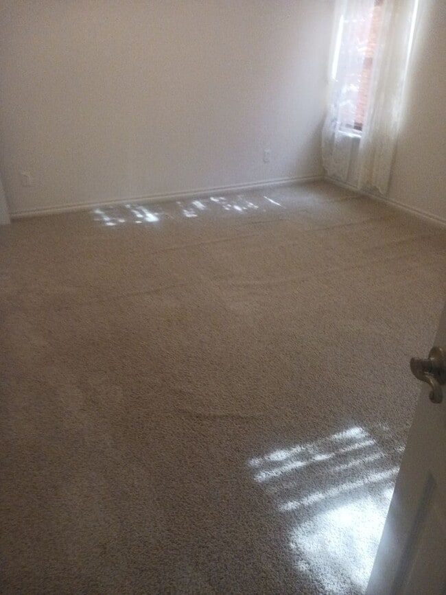 Building Photo - 3 Bedroom Single Family Home in Ramona