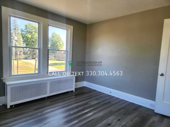 Building Photo - 12990 Lincoln Way W