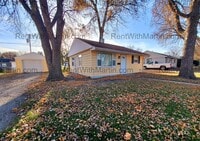 Building Photo - FOR RENT- 2 bed near University/Lark Brewing UPDATED-SMALL PETS OK