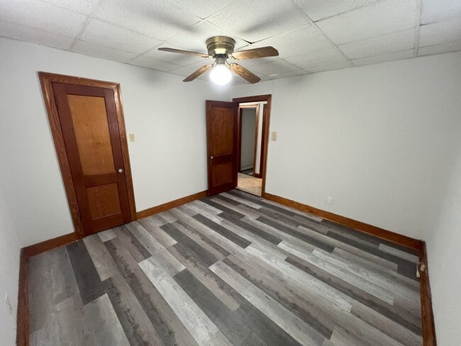Building Photo - 4 bedroom, 2 bathroom home located in Bato...