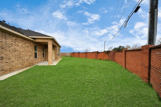 Building Photo - 2003 Marthoman Drive