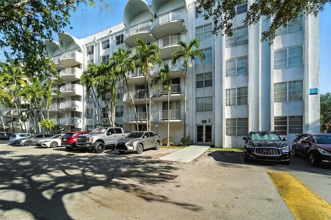 Primary Photo - 496 NW 165th St