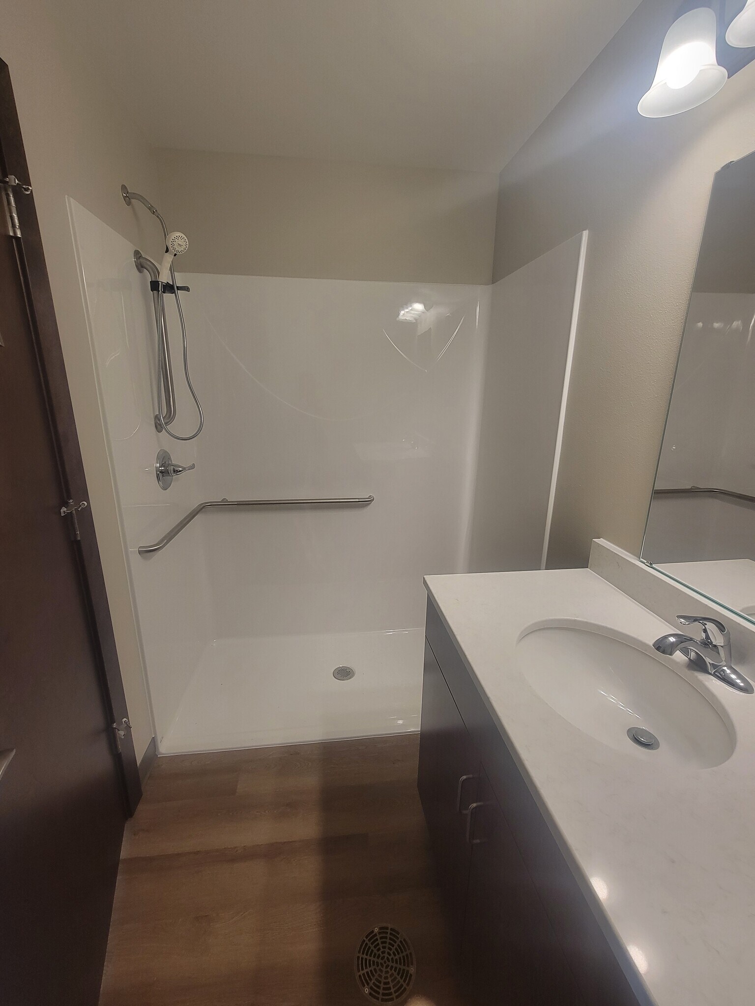 Building Photo - 145 Hope Village Way