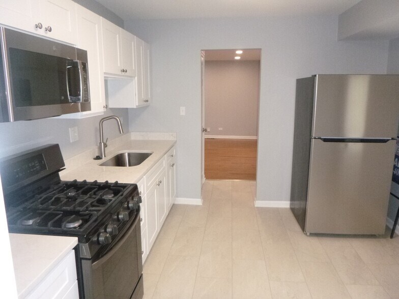 Building Photo - 305 Four Winds Way