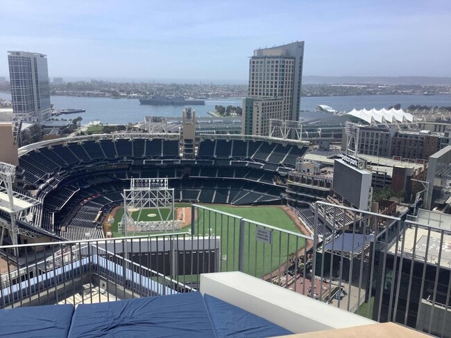 Building Photo - 350 11th Ave