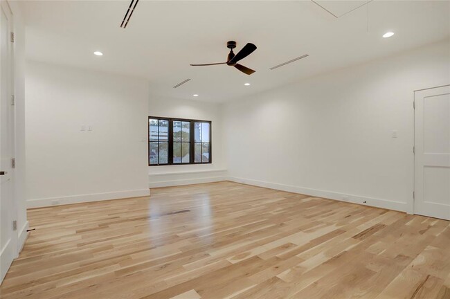 Building Photo - 2702 Westgrove Ln
