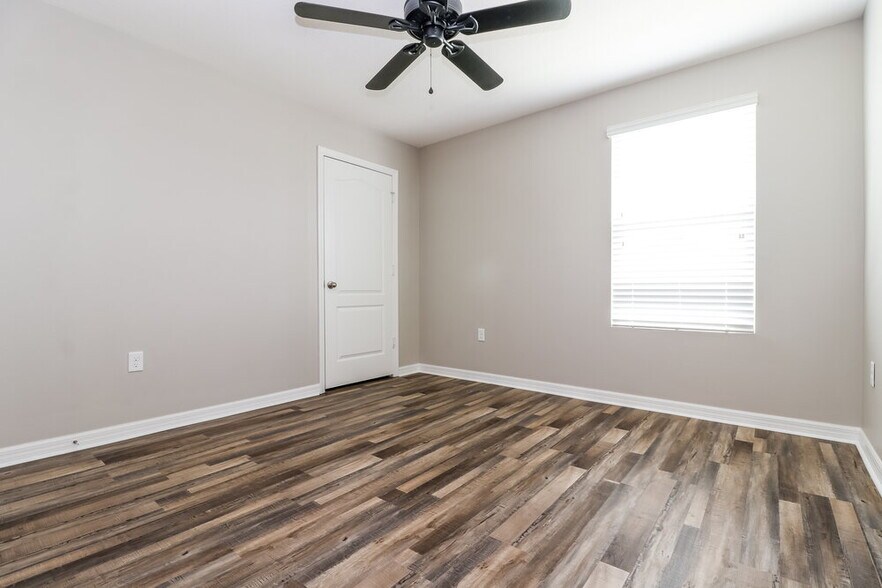 Building Photo - 14489 Finsbury Dr