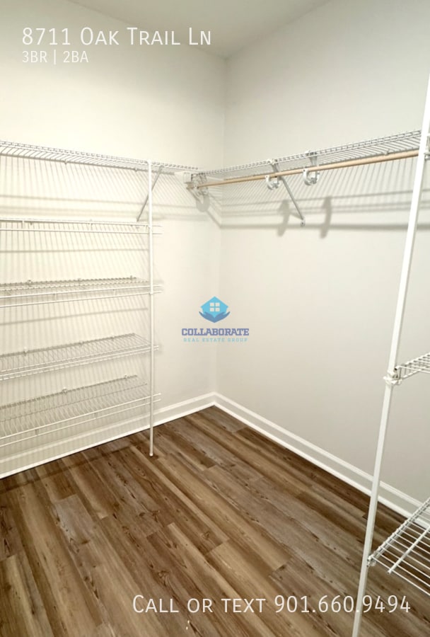 Building Photo - 8711 Oak Trail Ln