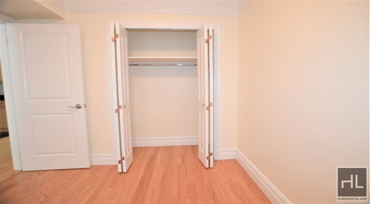 Building Photo - Christopher Street