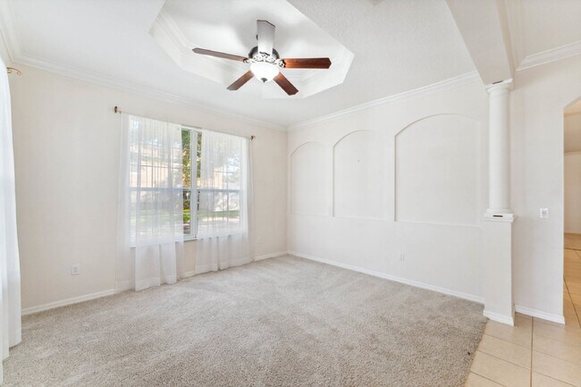 Building Photo - Move-in Ready Home with 2 Car Garage in Desirable Summerport Community!