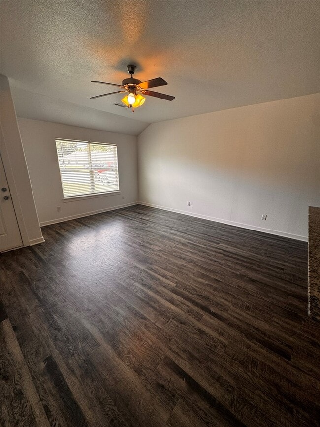 Building Photo - 321 Westbrook Ct