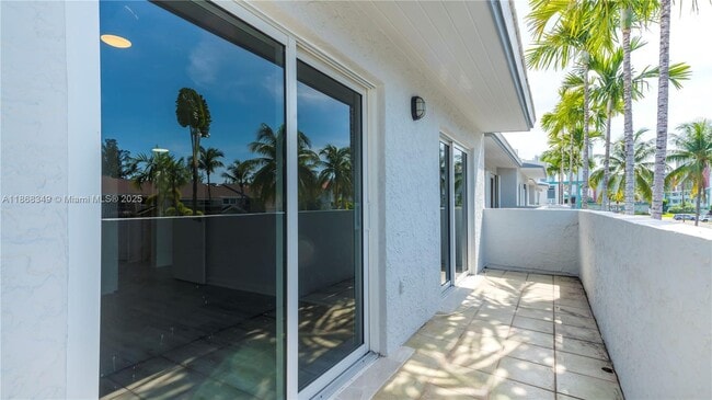 Building Photo - 3827 NE 166th St