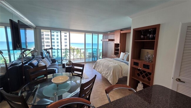 Building Photo - 2501 S Ocean Dr