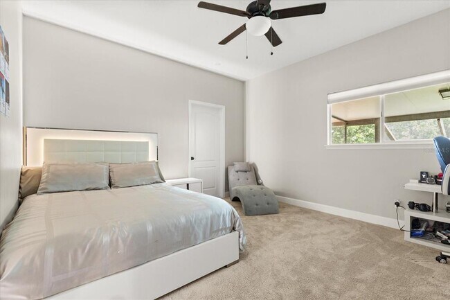 Building Photo - 8800 Torey Pines Terrace