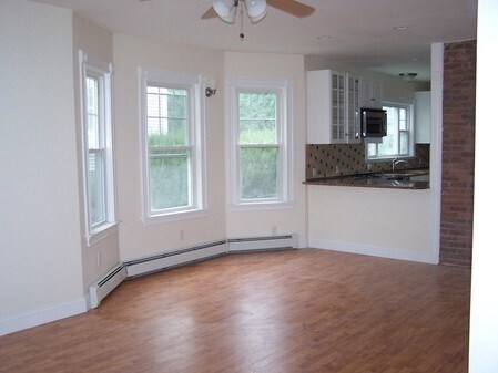 Building Photo - 146 Hillside Rd