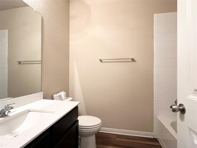 Building Photo - 104 Lassy Cove