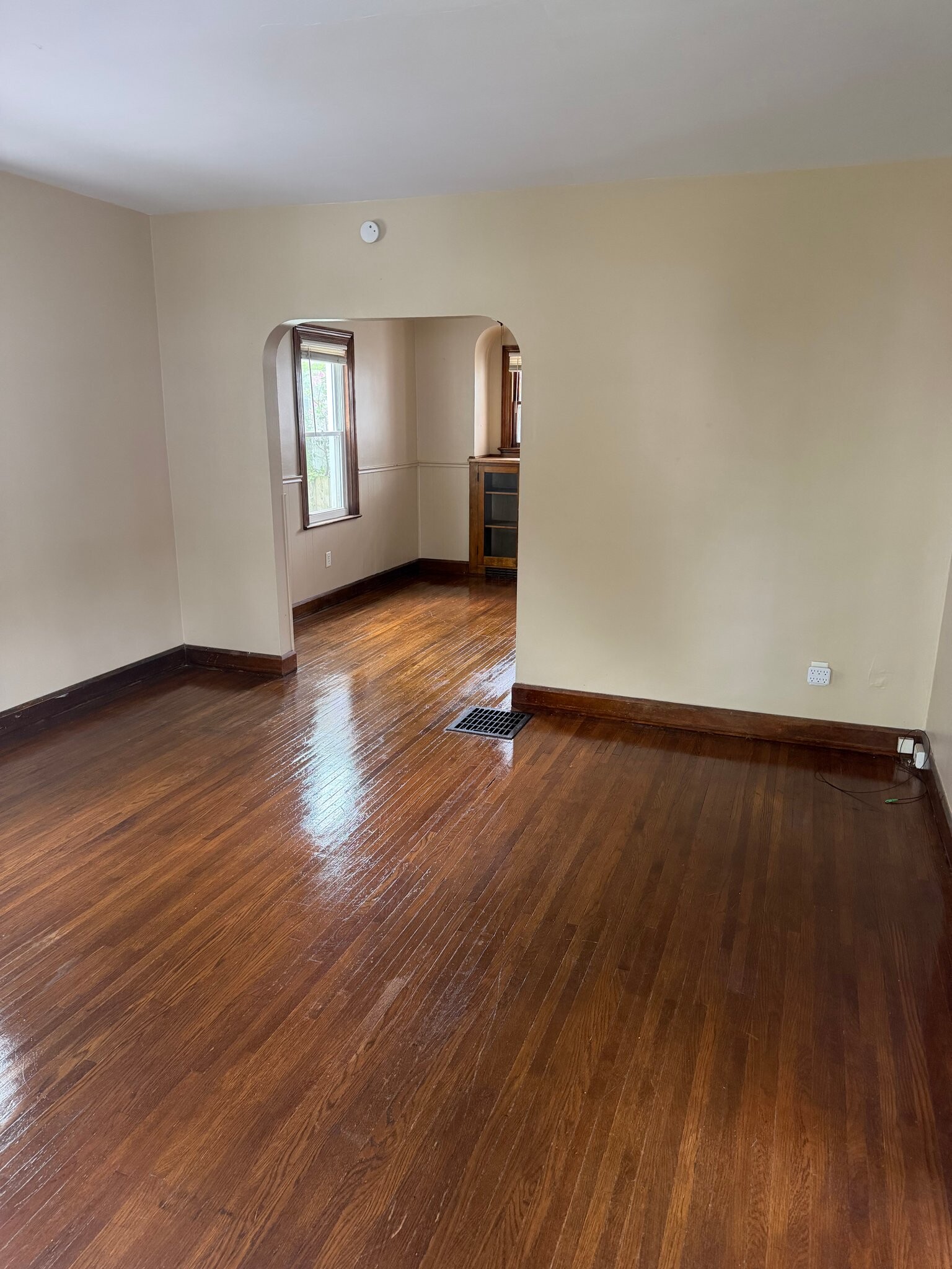 Building Photo - 2007 Barrows St