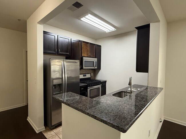 Building Photo - 518 E Celebration Way