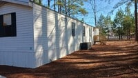 Building Photo - 713 Savannah Ave