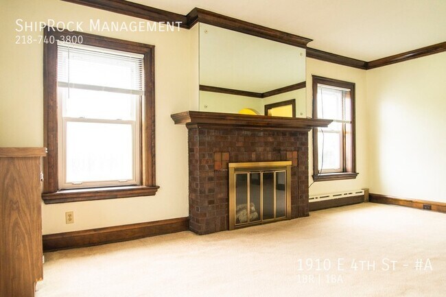 Building Photo - Woodlawn