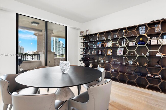 Building Photo - 6800 Fisher Island Dr