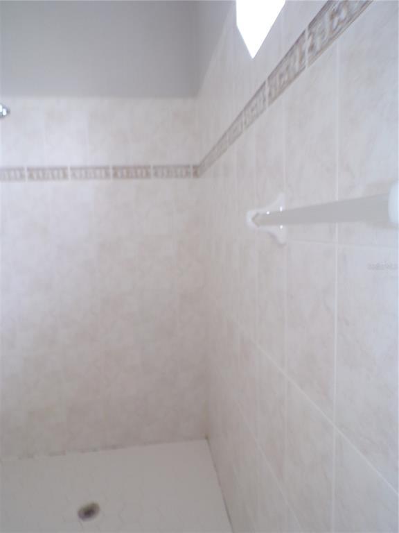 Building Photo - 2732 Royal Palm Dr