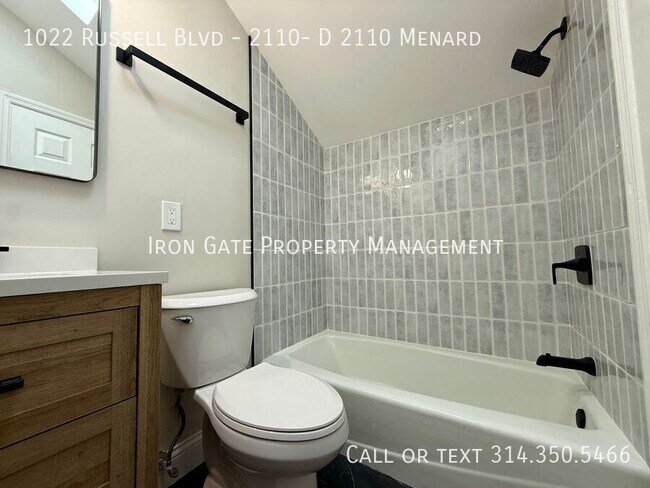 Building Photo - 1022 Russell Blvd