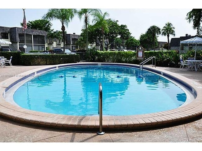 Building Photo - 3129 Oakland Shores Dr