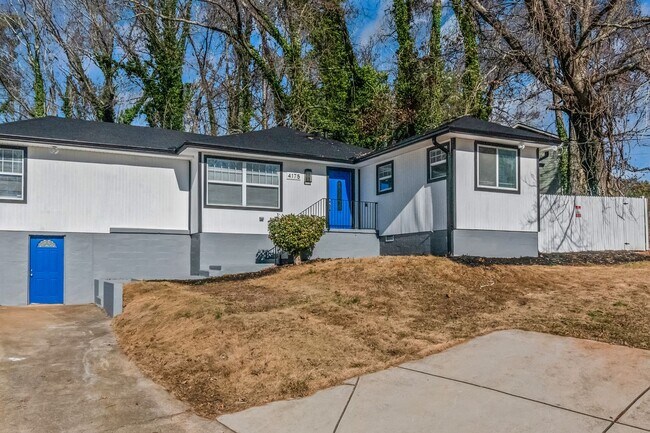 Primary Photo - WELCOME HOME!